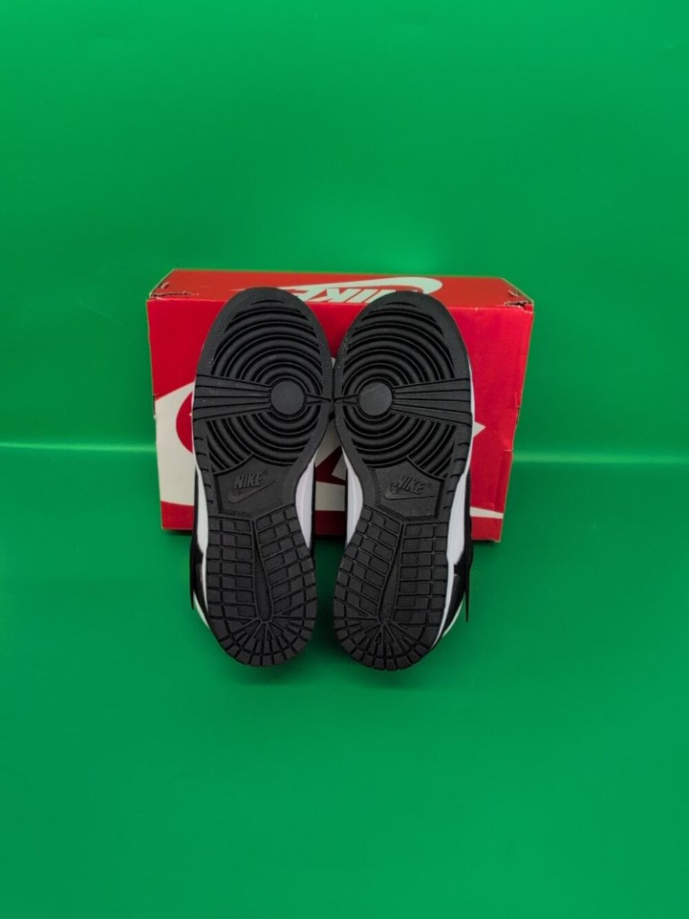 Nike Dunk Low Twist Sneakers Women's Shoes US 8.5 Black & White DZ2794-001 - Picture 9 of 14